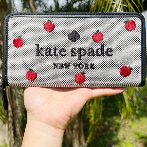 Kate Spade Ella Apple Toss Embroidered Large Continental Zip Wallet Black Multi - Picture 4 of 5